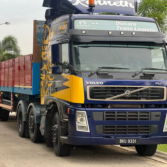 Lorry rental